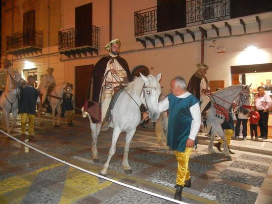 Il Corteo Storico di S. Rita - CASTELLAMMARE DEL GOLFO - inserita il 24-Dec-14