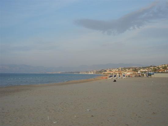 Spiaggia Playa - panorama est - CASTELLAMMARE DEL GOLFO - inserita il 11-Mar-15