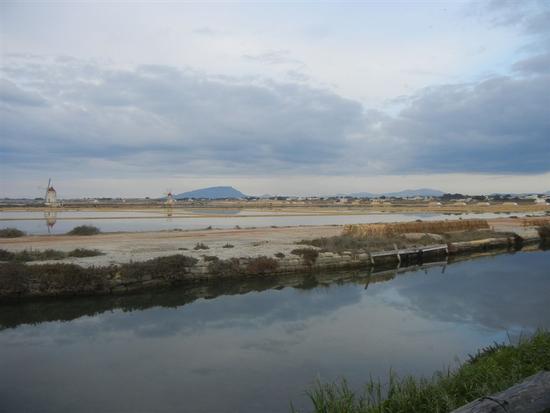 Saline, mulini a vento e Monte Erice - MARSALA - inserita il 31-Mar-14