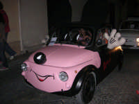  Notte Bianca - Si festeggiano i 50 anni della mitica  500: sfilata nel corso IV Aprile (cassaru strittu)- (31)- 10 agosto 2007  - Alcamo (1230 clic)