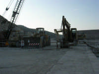  lavori in corso al porto - 14 giugno 2007   - Castellammare del golfo (811 clic)
